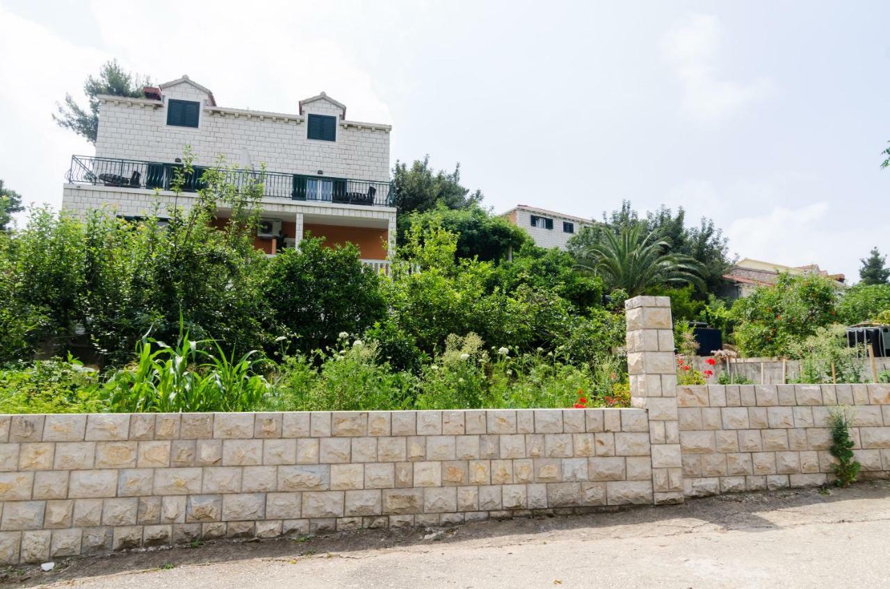 Stermasi Apartments Saplunara Exterior photo